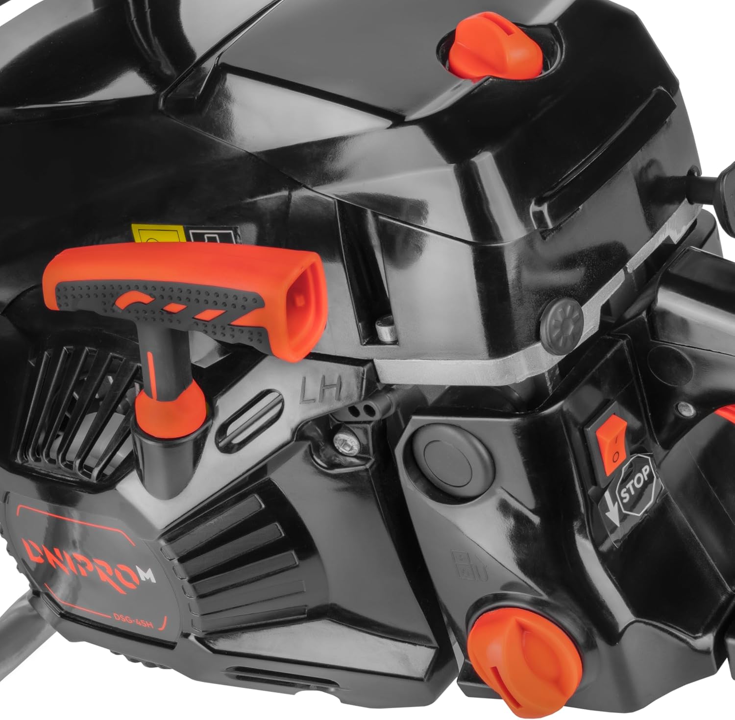 Motosierra de Gasolina Dnipro-M DSG-45HE – Motor de 45 cc (2000W), Espada de 40 cm, Sistema de Arranque Fácil y Filtro de Aire de Acceso Rápido