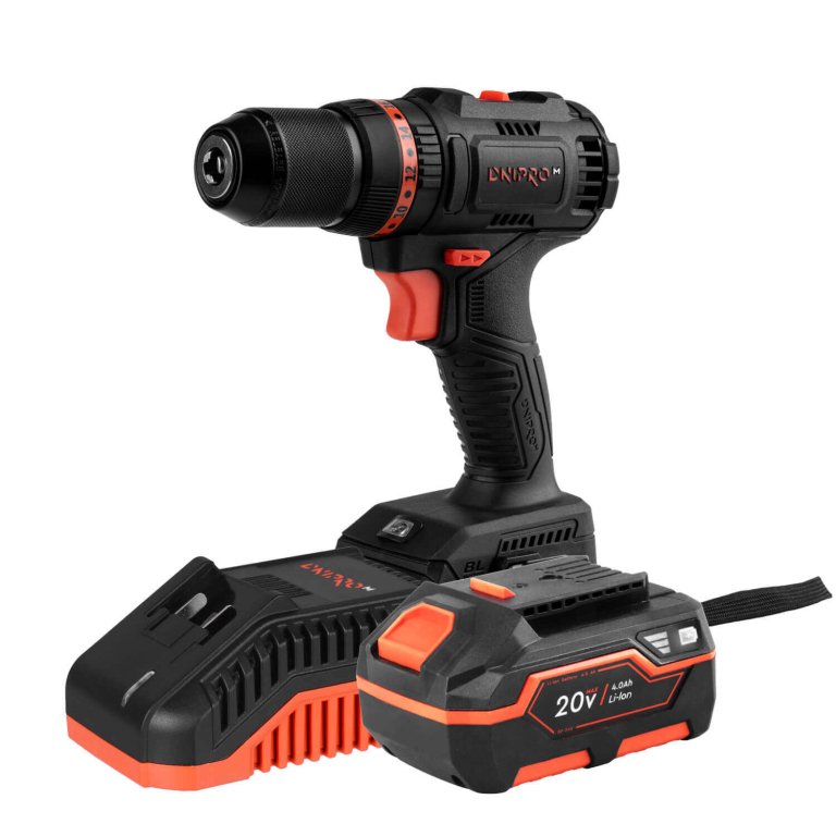 Taladro Percutor a Batería Dnipro-M CD-201HBC Compact 20V – Kit Profesional con Motor Sin Escobillas, Batería 2Ah y Cargador Rápido