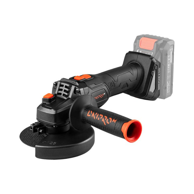 Dnipro-M | Amoladora angular a batería 20V 125 mm DGA-202SBC - Sin batería ni cargador