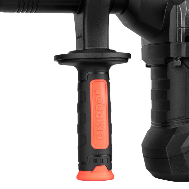 Martillo Demoledor Ligero Dnipro-M SH-8HP 1050W – Energía de Impacto de 8 J, Sistema SDS-Plus, Reducción de Vibración y Maletín de Transporte